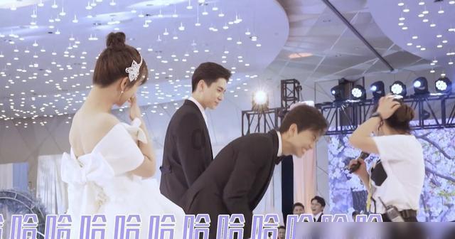 四川成都一大妈捡手机后索要六百元，失主只给一百，大妈哭闹，你怎么看？